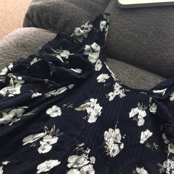 Excellent Condition Ruffle Shirt - Picture 2 of 5